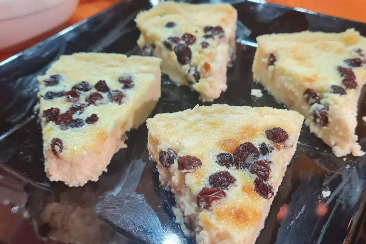 Torta de Ricota com Passas: Receita Fácil e Deliciosa